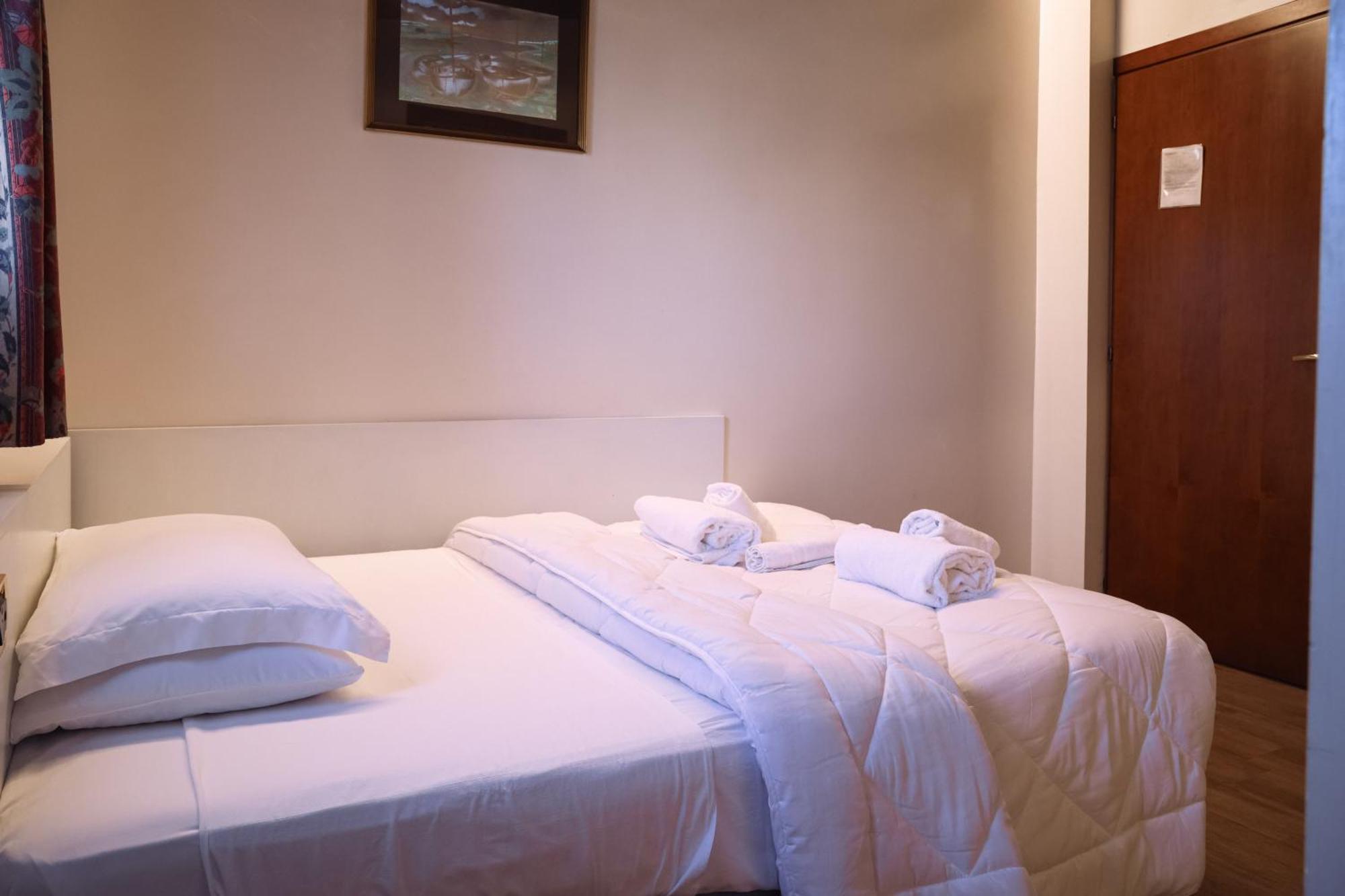 Hotel Villa Sara Местре Екстериор снимка